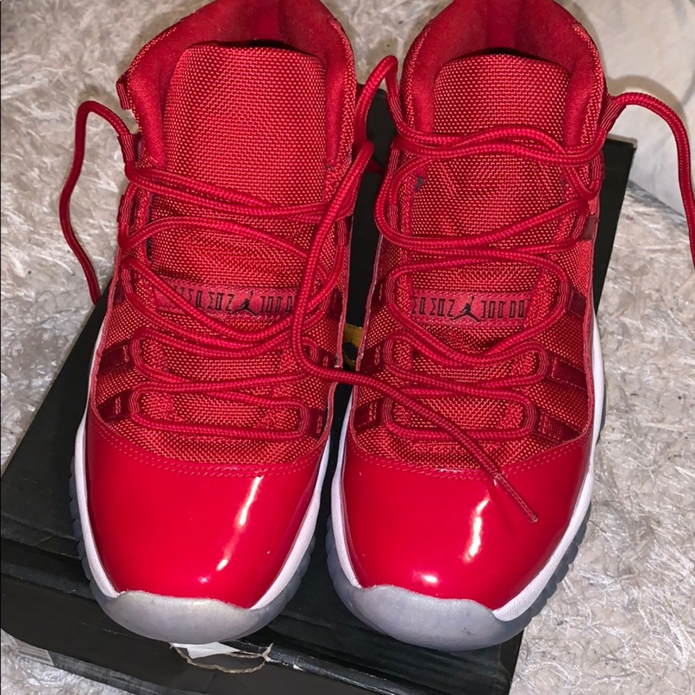 Jordan 11 Gym Red